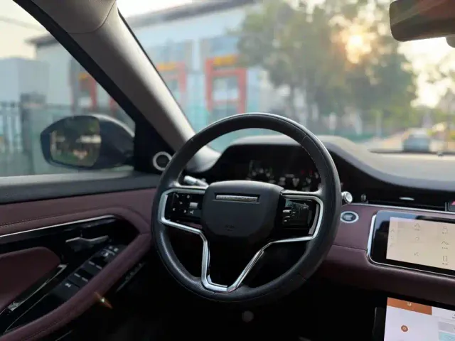 Land Rover Range Rover Evoque — Фото автомобиля 7