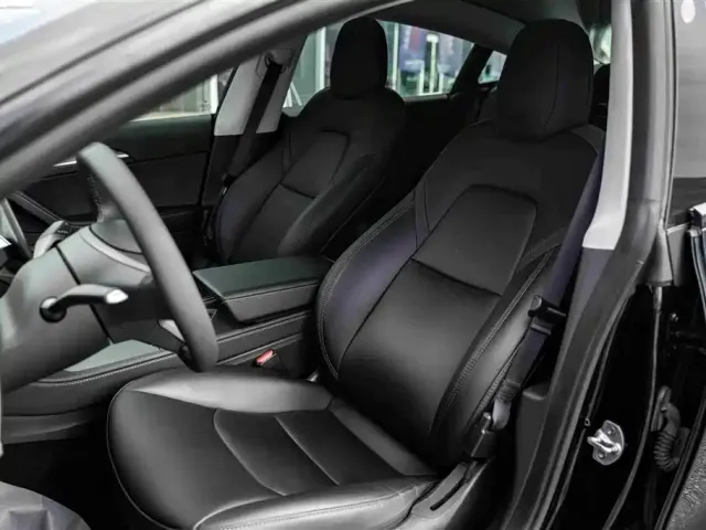 Tesla Model 3 — Фото автомобиля 14