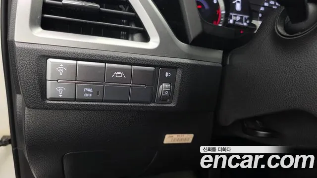 KGM Korando Beautiful — Фото автомобиля 24