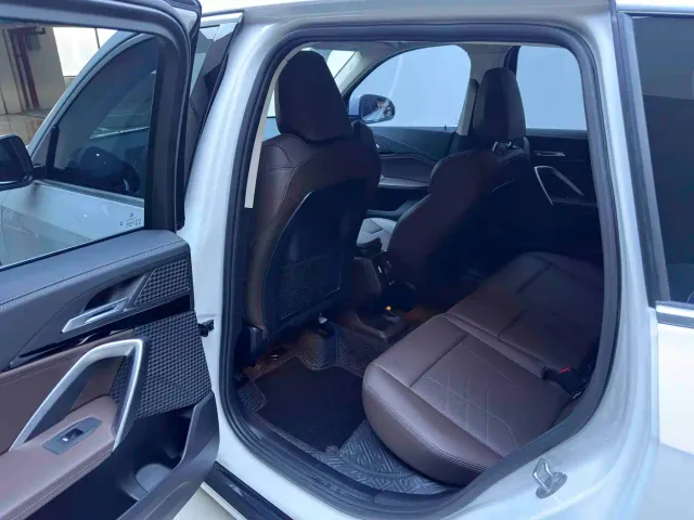 BMW X1 — Фото автомобиля 11