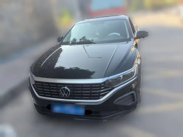 Volkswagen Passat — Фото автомобиля 2