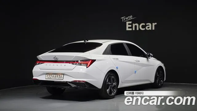 Hyundai Avante CN7 — Фото автомобиля 2