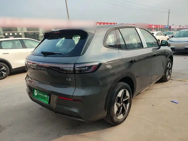 Geely Galaxy E5 — Фото автомобиля 6