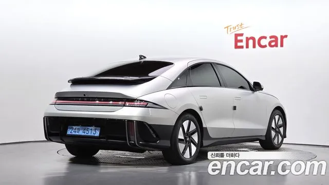 Hyundai Ioniq 6 — Фото автомобиля 2