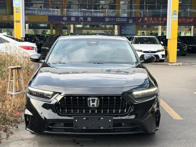 Honda Inspire — Фото автомобиля 2