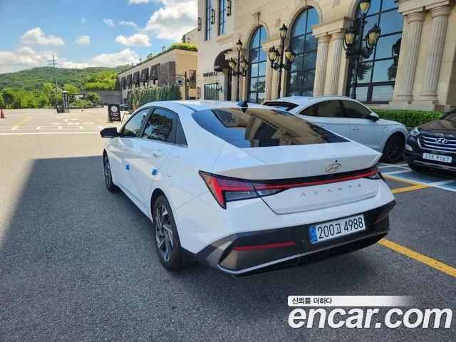 Hyundai Avante CN7 — Фото автомобиля 4