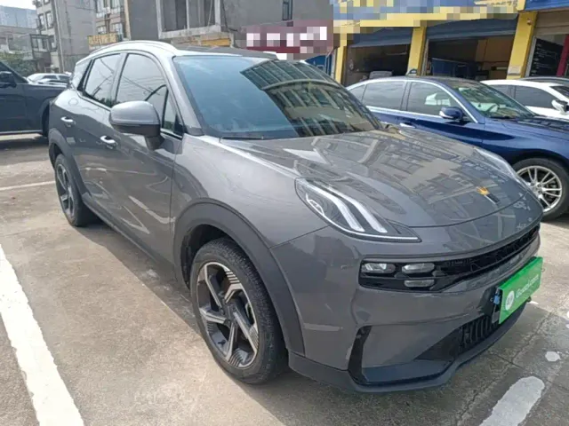 Lynk & Co 06 — Фото автомобиля 21