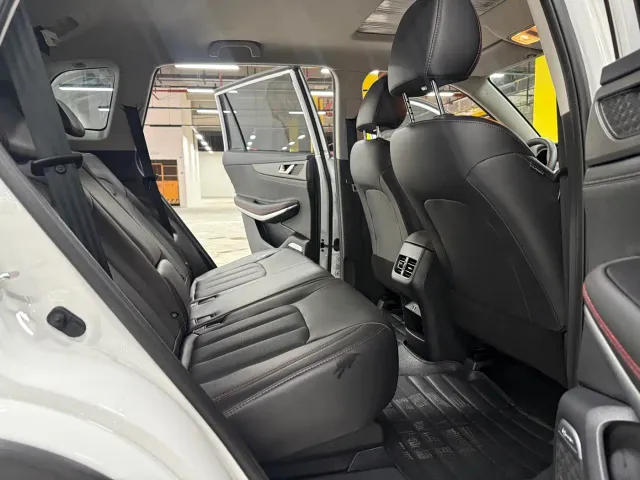 Changan CS75 — Фото автомобиля 13