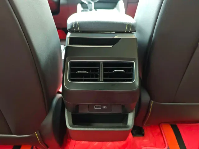 Geely Xingrui — Фото автомобиля 10