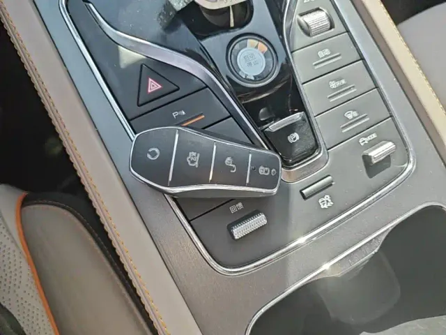 BYD Yuan PLUS — Фото автомобиля 8