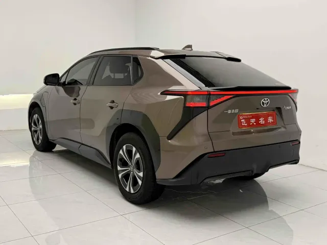 Toyota FAW Toyota bZ4X — Фото автомобиля 4