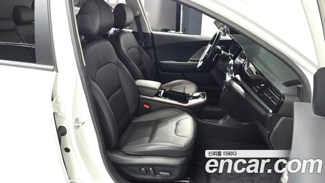 Kia Niro — Фото автомобиля 16