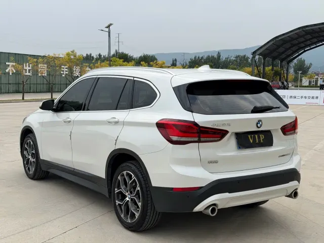 BMW X1 — Фото автомобиля 18