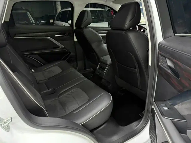 Haval H6 — Фото автомобиля 12