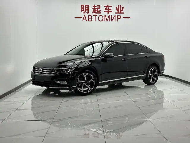 Фотография автомобиля — Volkswagen Magotan