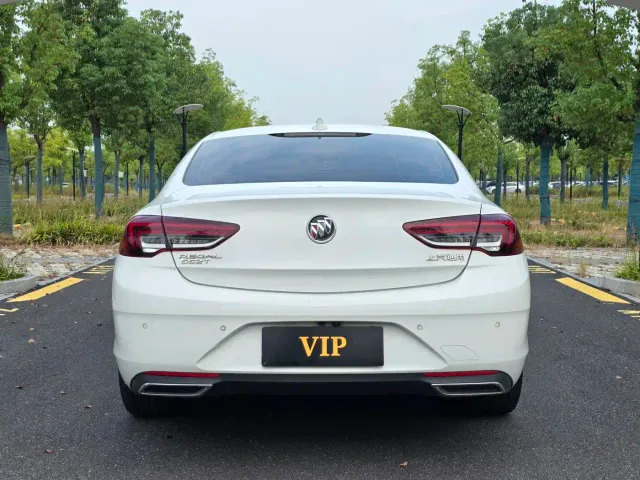 Buick Regal — Фото автомобиля 5