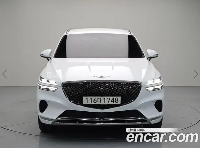Genesis GV70 — Фото автомобиля 3