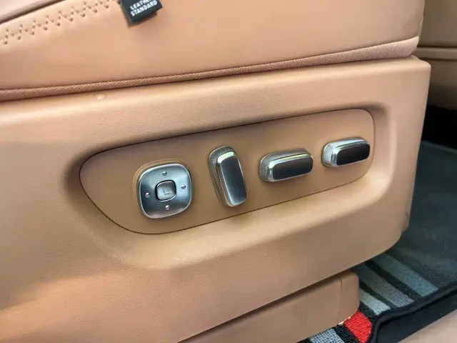 Leapmotor D Series — Фото автомобиля 10