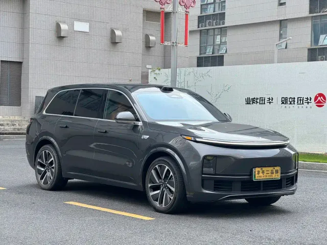Li Auto Li Xiang L9 2022 Max — Фото автомобиля 3