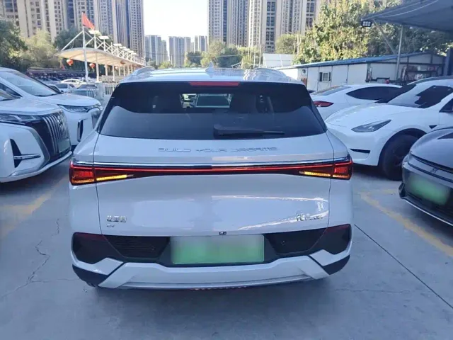 BYD Yuan PLUS — Фото автомобиля 5