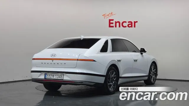Hyundai Grandeur GN7 — Фото автомобиля 2