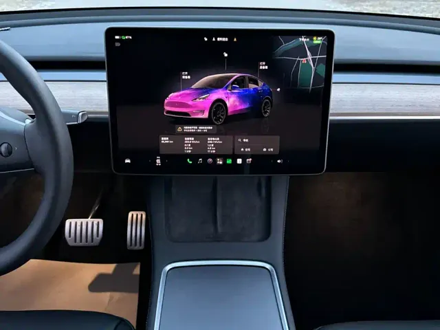 Tesla Model Y 2023 High Performance All-Wheel Drive Edition — Фото автомобиля 19