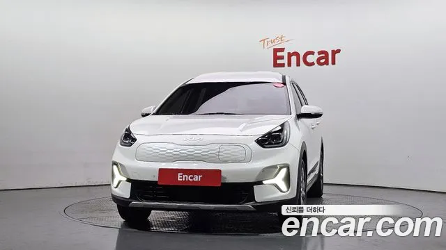 Kia Niro — Фото автомобиля 3