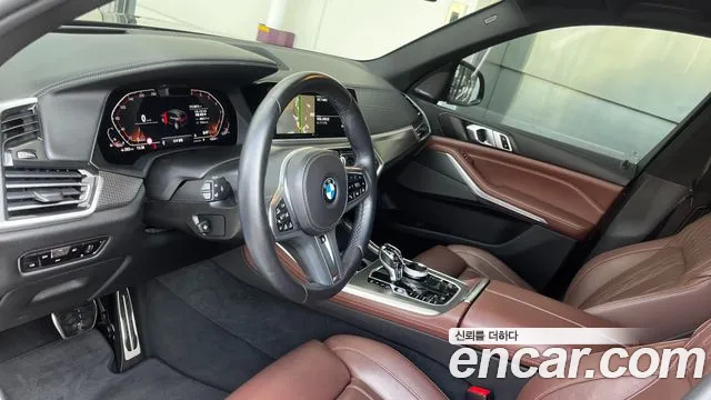 BMW X5 xDrive 40i M Sport — Фото автомобиля 10