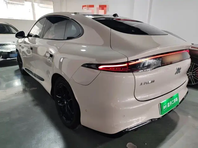 IM Motors LS6 — Фото автомобиля 4