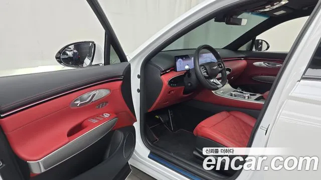 Genesis GV70 — Фото автомобиля 15