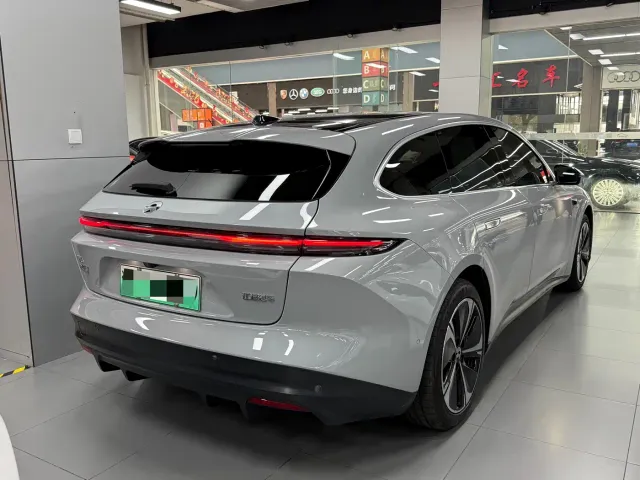 Nio ET5 Touring — Фото автомобиля 16
