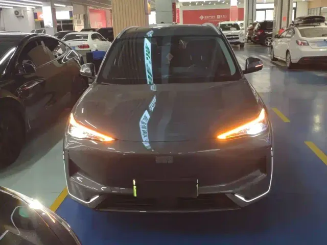 Geely Galaxy E5 — Фото автомобиля 2
