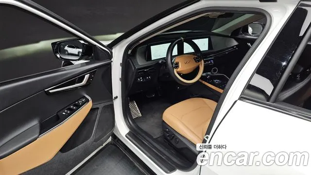 Kia EV6 — Фото автомобиля 11