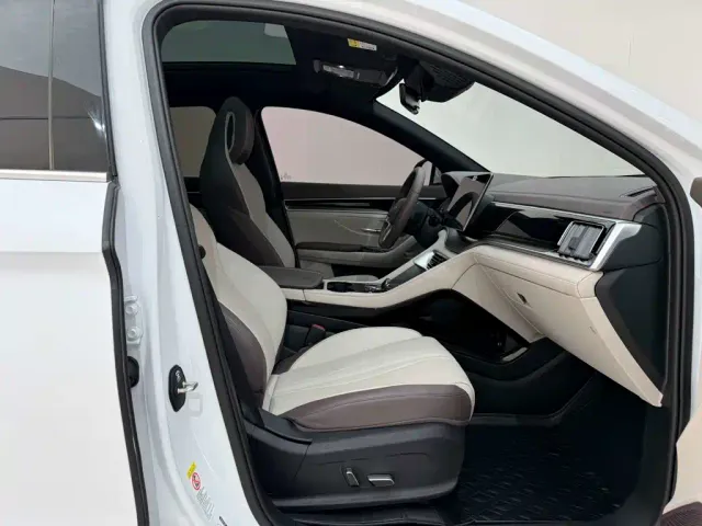 BYD Song PLUS — Фото автомобиля 14