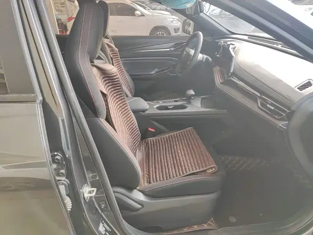 Changan X5 Plus — Фото автомобиля 24