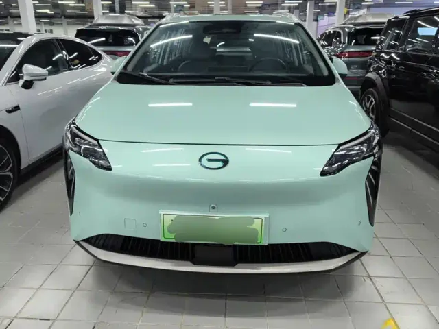 GAC Aion Y — Фото автомобиля 2