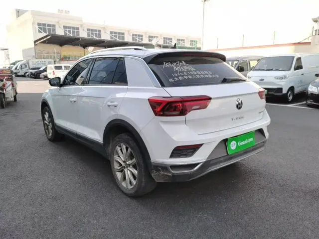 Volkswagen T-Roc — Фото автомобиля 4