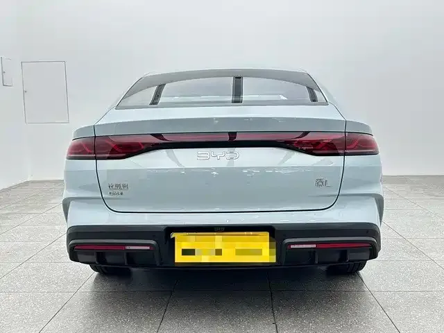BYD Qin L — Фото автомобиля 5