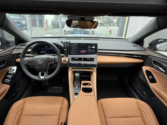 Toyota Avalon — Фото автомобиля 5