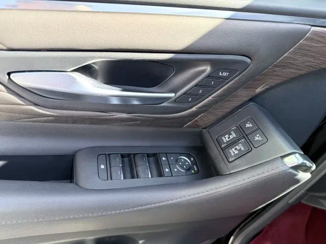 Toyota Vellfire — Фото автомобиля 8
