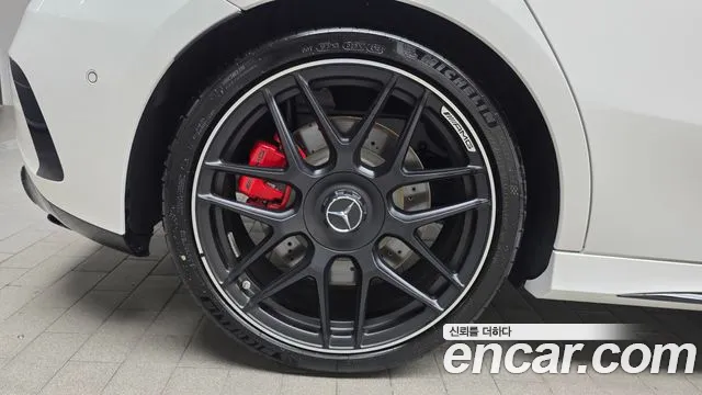 Mercedes-Benz A-Class — Фото автомобиля 5
