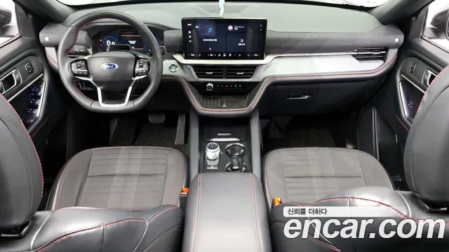 Ford Explorer Explorer 6 поколение 2.3 ST-Line 4WD — Фото автомобиля 5