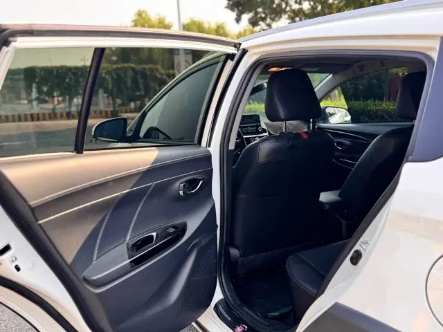 Toyota YARiS L Zhi Xuan — Фото автомобиля 13