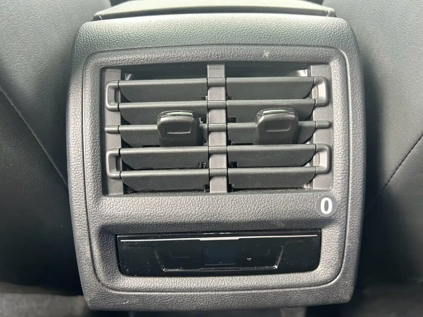 Volkswagen Golf 2023 Model 280TSI DSG R-Line — Фото автомобиля 15