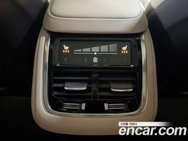 Volvo XC90 Generation 2 — Фото автомобиля 18