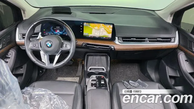 BMW 2 Series U06 — Фото автомобиля 9