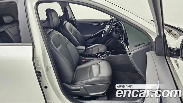 Kia Niro The All New Niro Signature — Фото автомобиля 26