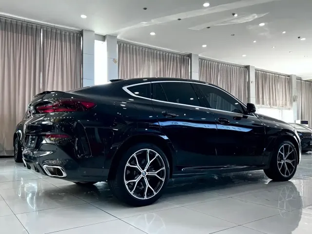 BMW X6 — Фото автомобиля 4