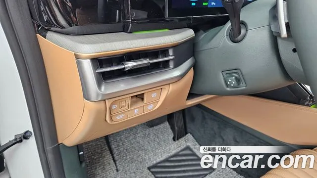 Hyundai Grandeur GN7 — Фото автомобиля 27