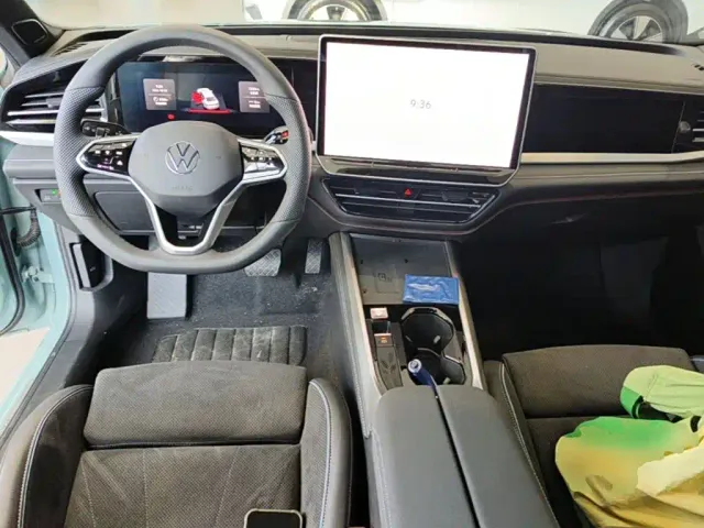Volkswagen Passat — Фото автомобиля 9